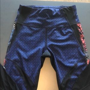 Athleta Lotus prescison 7/8 tights